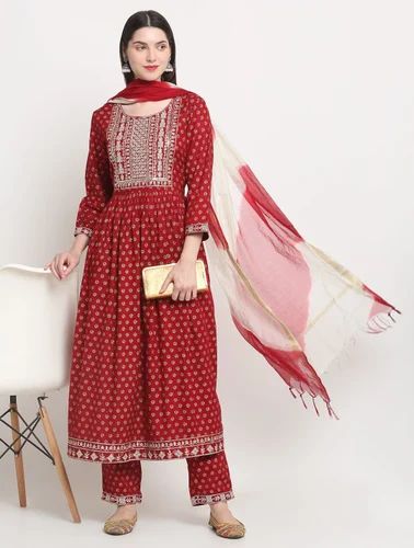 Nayra Cut Muslin Silk Partywear Kurti Pant Dupatta