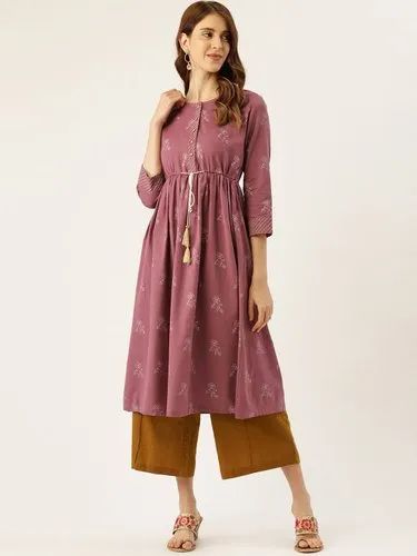 Aayna Women Mauve & White Floral Foil Printed Handloom A-Line Kurta