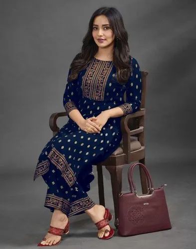 Reyon Foil Print Kurti Palazzo Suit, Straight