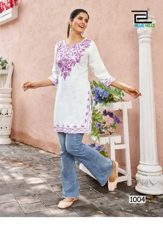 Ladies Woolen Kurti (Rayon Fabric)