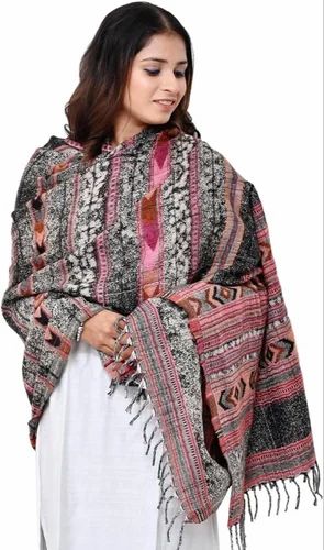 Woolen Casual Wear Ladies Pashmina Stole, Packaging Type: Packet