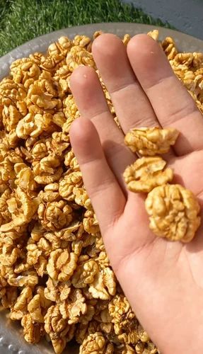 Kashmiri White half walnut kernels