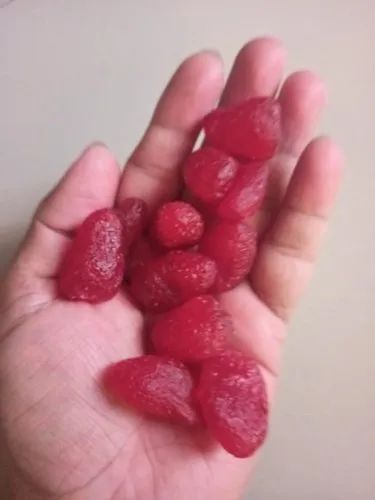 Strawberry, Packaging Type: Plastic Bag, Packaging Size: 20 Kg