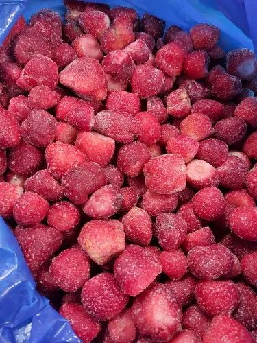 Frozen Berries Natural Whole Strawberry, Packaging Size: 1 Kg, Packaging Type: Plastic Box