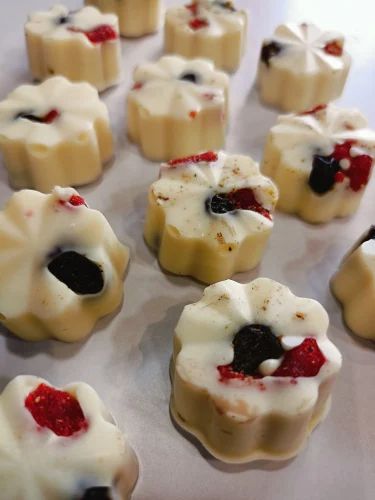 A Grade Chatpata cranberry, Packaging Type: Carton, Packaging Size: 1 kg