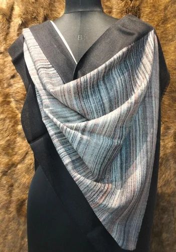 Brush paint stoles