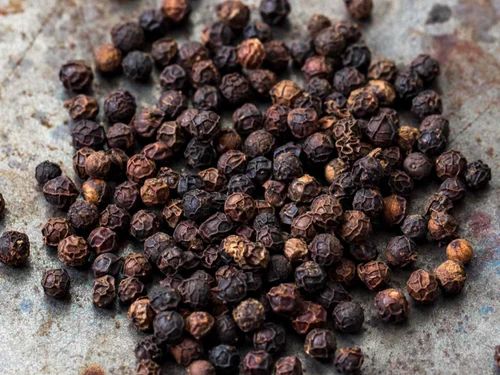 Variety: Malabar India Black Pepper, Packaging Size: 25 Kg, BOLD Quality 580 G/L