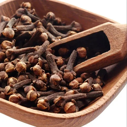 Brown Whole Dry Cloves, Indian, Grade: Hand-picked