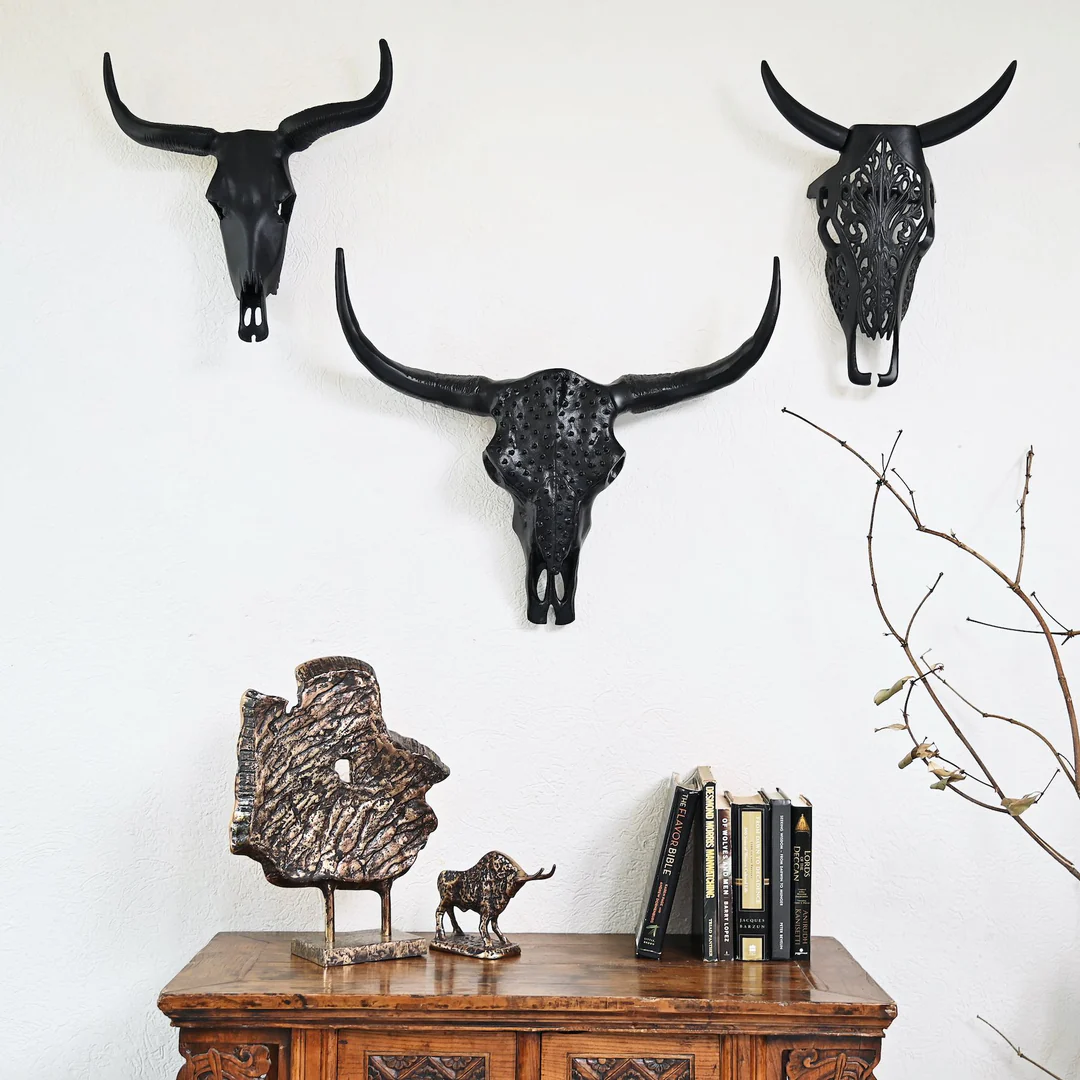 Long Horn Cow Skulls Wall