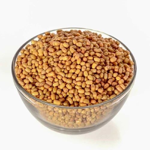 Whole Matki Moth Dal