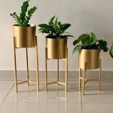 Metal Iron Planter